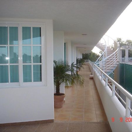 Suites Riviera Cancun Exterior photo